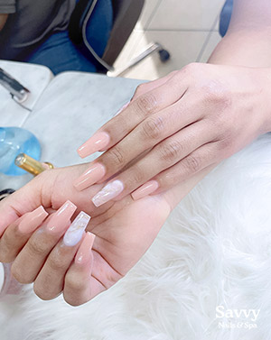 Savvy Nails & Spa